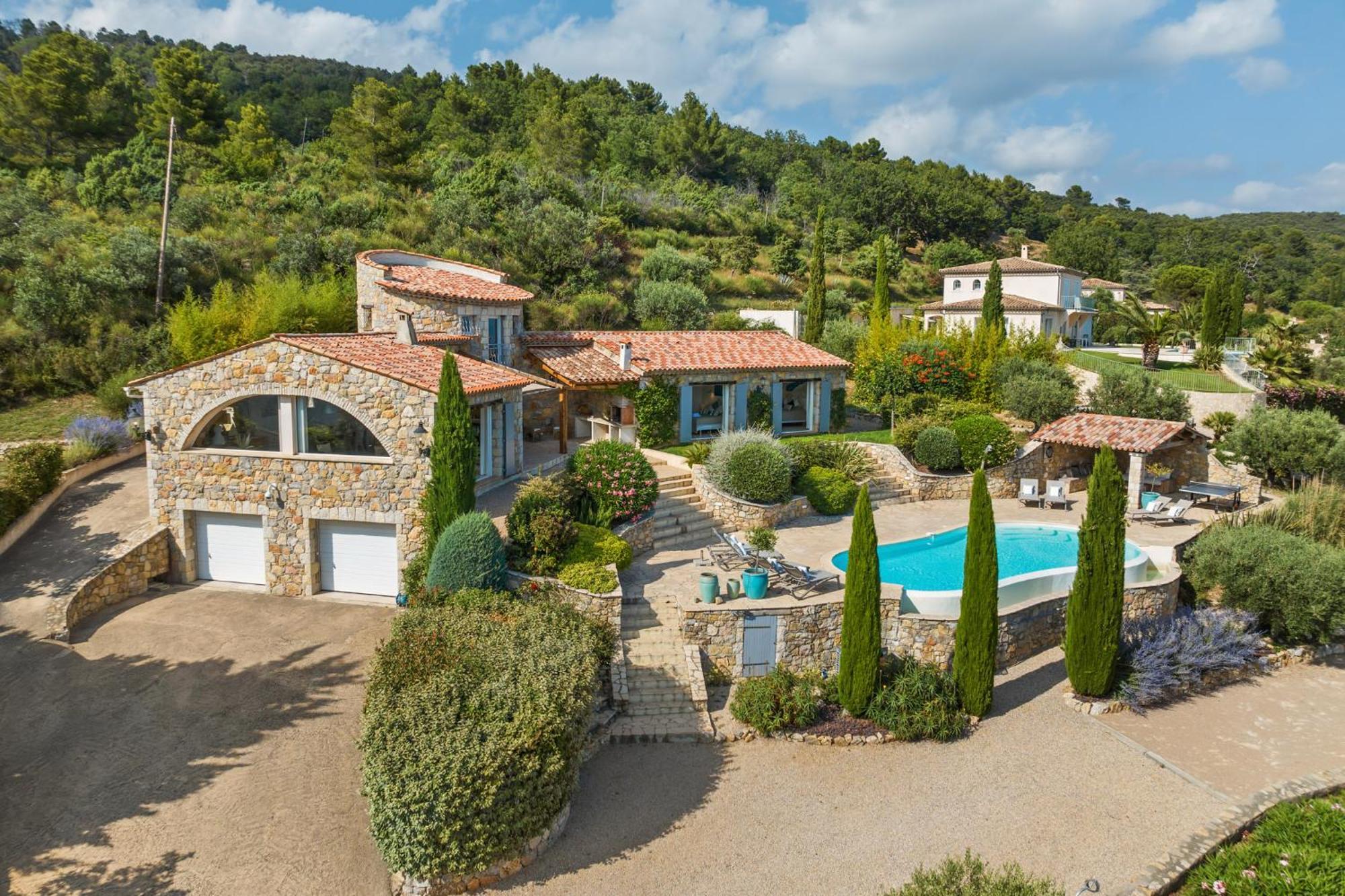 Villa La Genestiere - Familienoase Und Golfertraum Mit Infinity-Pool Und 180-Grad-Panoramablick Bis Zum Meer Seillans Exterior foto