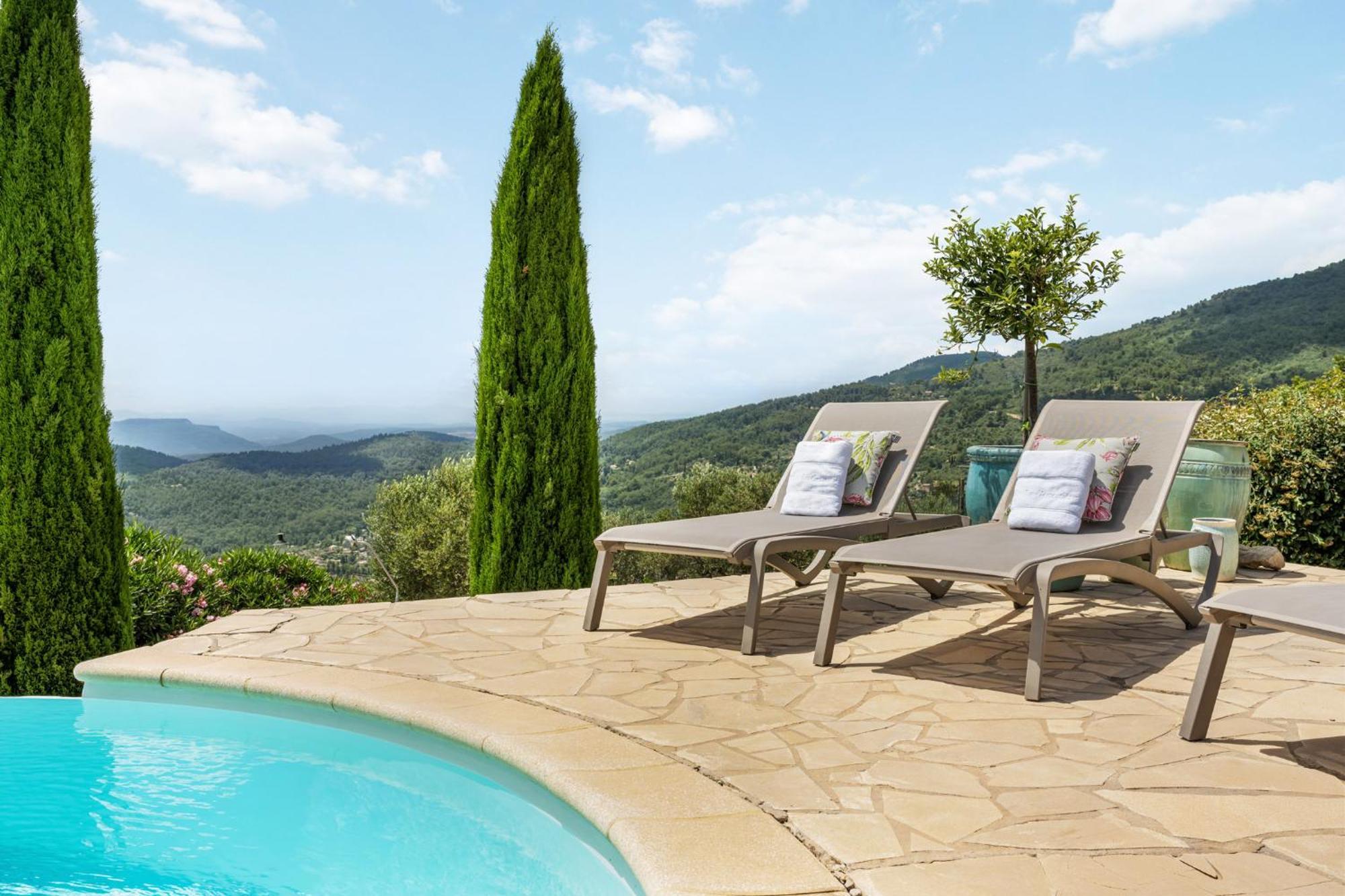 Villa La Genestiere - Familienoase Und Golfertraum Mit Infinity-Pool Und 180-Grad-Panoramablick Bis Zum Meer Seillans Exterior foto